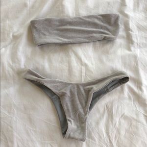 Bikini color grey NEVER wear it